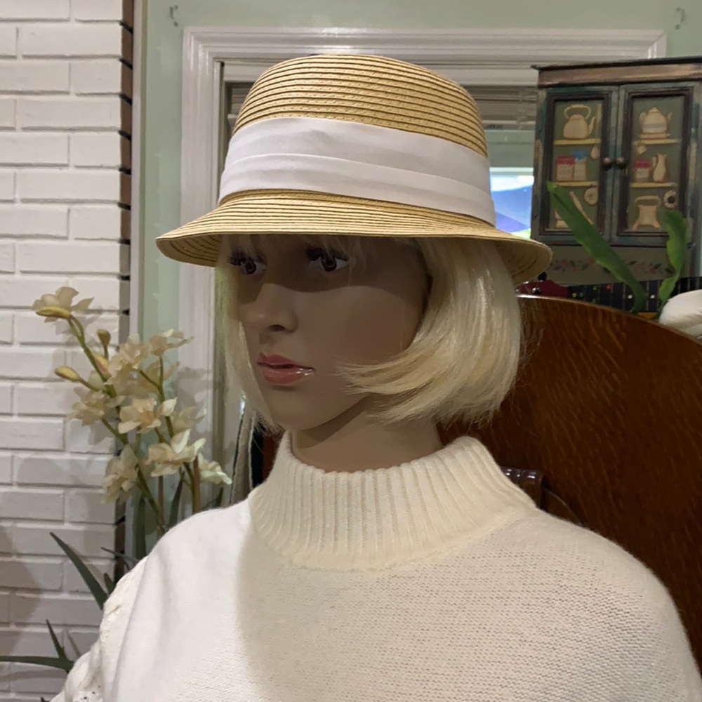 Cute straw hat